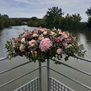 Échoppe Végétale _ Artisan fleuriste_ Messein en Lorraine _ Composition, fleurs et plantes _ Deuil _ Raquette funéraire