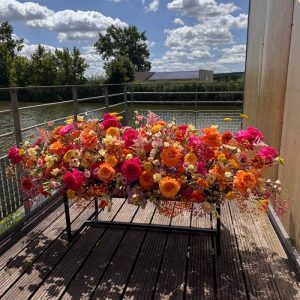 Échoppe Végétale _ Artisan fleuriste_ Messein en Lorraine _ Composition, fleurs et plantes _ Deuil _ Dessus de cercueil